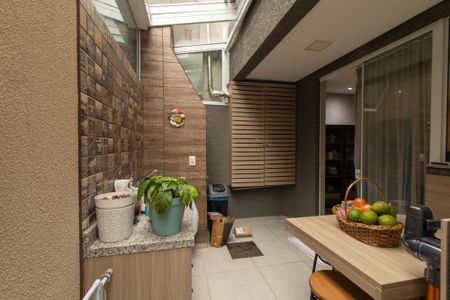 Casa de condomínio à venda com 134m², 3 quartos e 2 vagasÁrea de Serviço