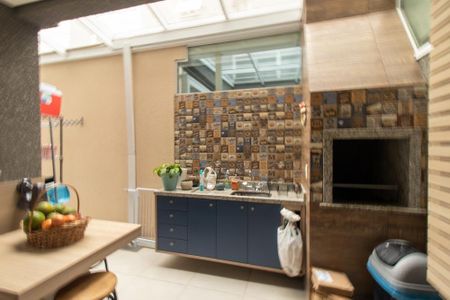 Casa de condomínio à venda com 134m², 3 quartos e 2 vagasChurrasqueira