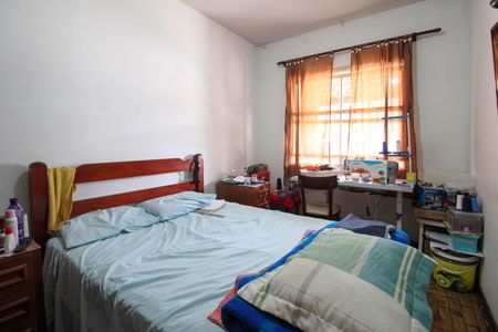 Casa à venda com 120m², 4 quartos e 2 vagasQuarto 2