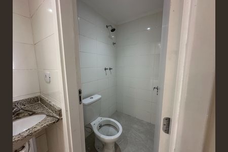 Apartamento para alugar com 56m², 2 quartos e 1 vaga Apartamento para alugar com 56m², 2 quartos e 1 vagaBanheiro Corredor