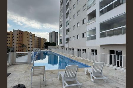Apartamento para alugar com 56m², 2 quartos e 1 vaga Apartamento para alugar com 56m², 2 quartos e 1 vagaÁrea comum - Piscina