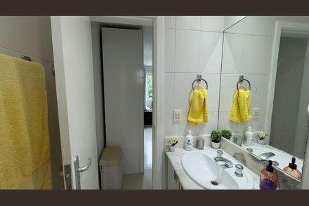 Apartamento para alugar com 90m², 3 quartos e 2 vagas Apartamento para alugar com 90m², 3 quartos e 2 vagasBanheiro