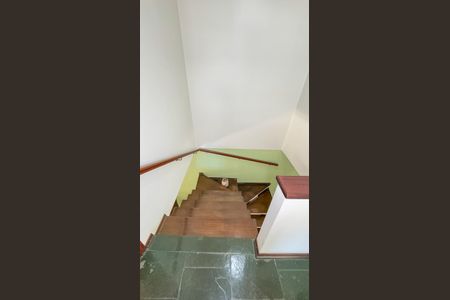Escada de casa à venda com 3 quartos, 206m² em Santo Amaro, São Paulo