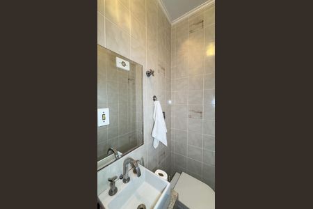 Casa à venda com 206m², 3 quartos e 2 vagas Casa à venda com 206m², 3 quartos e 2 vagasLavabo