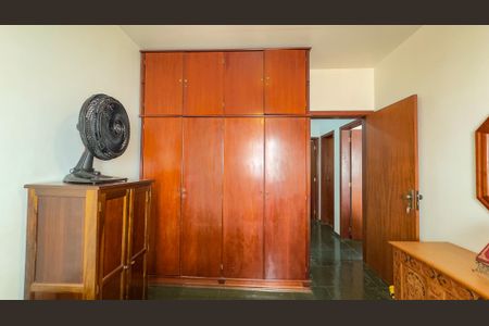 Casa à venda com 206m², 3 quartos e 2 vagas Casa à venda com 206m², 3 quartos e 2 vagasQuarto 1