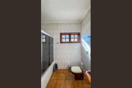 Casa à venda com 206m², 3 quartos e 2 vagas Casa à venda com 206m², 3 quartos e 2 vagasBanheiro da Suíte