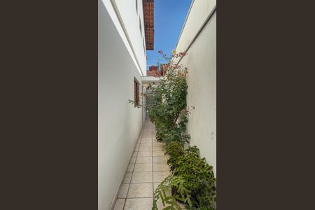 Casa à venda com 206m², 3 quartos e 2 vagas Casa à venda com 206m², 3 quartos e 2 vagasGaragem