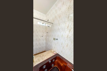 Casa à venda com 206m², 3 quartos e 2 vagas Casa à venda com 206m², 3 quartos e 2 vagasBanheiro da Suíte
