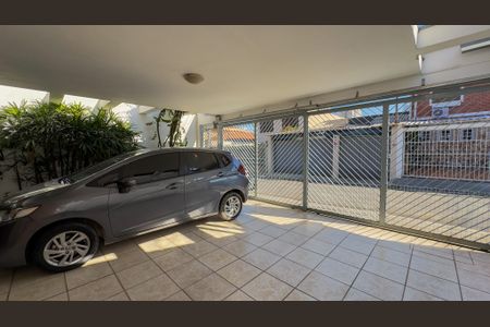 Casa à venda com 206m², 3 quartos e 2 vagas Casa à venda com 206m², 3 quartos e 2 vagasGaragem