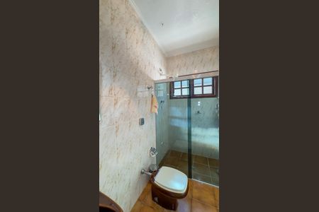 Casa à venda com 206m², 3 quartos e 2 vagas Casa à venda com 206m², 3 quartos e 2 vagasBanheiro