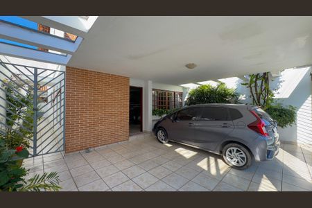 Garagem de casa à venda com 3 quartos, 206m² em Santo Amaro, São Paulo