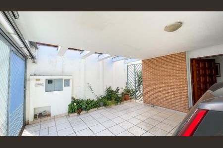 Garagem de casa à venda com 3 quartos, 206m² em Santo Amaro, São Paulo