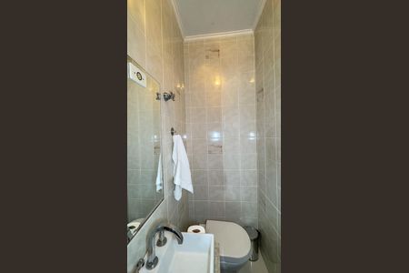 Casa à venda com 206m², 3 quartos e 2 vagas Casa à venda com 206m², 3 quartos e 2 vagasLavabo