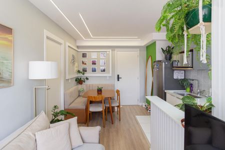 Sala de apartamento para alugar com 1 quarto, 29m² em Chacara Santa Lucia, Carapicuíba