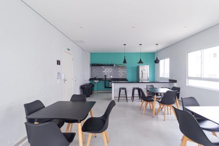 Apartamento para alugar com 29m², 1 quarto e 1 vaga Apartamento para alugar com 29m², 1 quarto e 1 vagaÁrea comum - Salão de festas