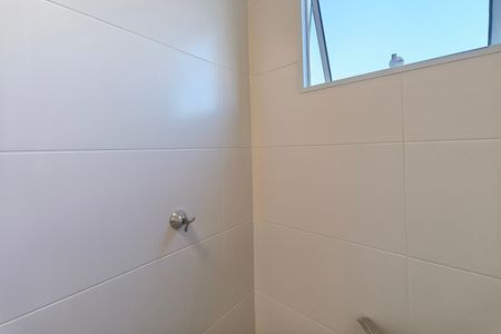 Apartamento para alugar com 45m², 2 quartos e 1 vaga Apartamento para alugar com 45m², 2 quartos e 1 vagaBanheiro