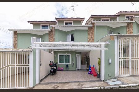 Casa à venda com 180m², 3 quartos e 2 vagasCasa com duas unidades, cada uma com dois andares, com varanda e garagem.