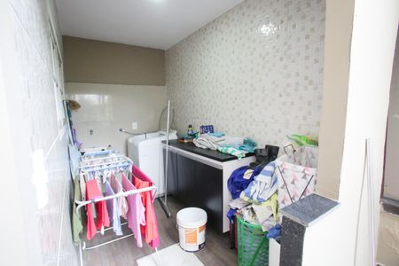 Casa de condomínio à venda com 400m², 4 quartos e 6 vagasÁrea de Serviço