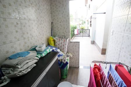 Casa de condomínio à venda com 400m², 4 quartos e 6 vagasÁrea de Serviço