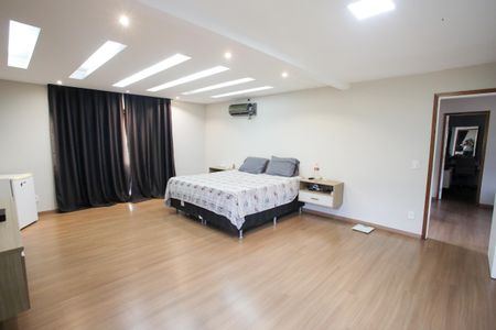 Casa de condomínio à venda com 400m², 4 quartos e 6 vagasQuarto Suíte 1