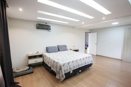 Casa de condomínio à venda com 400m², 4 quartos e 6 vagasQuarto Suíte 1