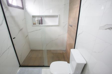 Casa de condomínio à venda com 400m², 4 quartos e 6 vagasBanheiro da Suíte 3