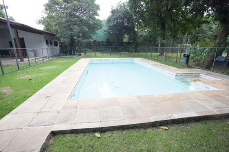 Casa de condomínio à venda com 400m², 4 quartos e 6 vagasÁrea comum - Piscina