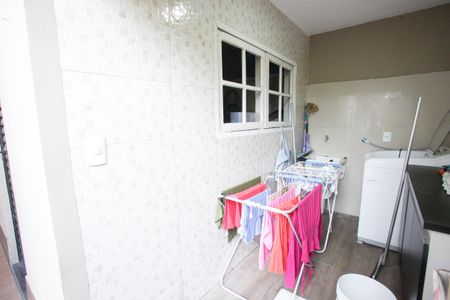 Casa de condomínio à venda com 400m², 4 quartos e 6 vagasÁrea de Serviço