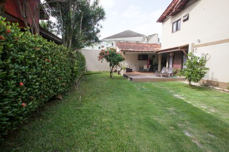 Casa de condomínio à venda com 400m², 4 quartos e 6 vagasGaragem