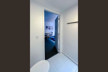 Banheiro de apartamento à venda com 1 quarto, 25m² em Barra Funda, São Paulo