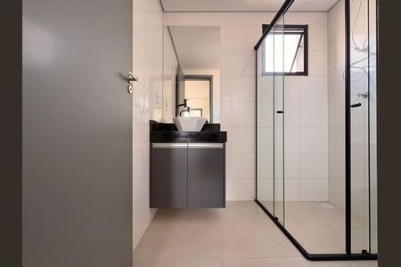 Banheiro  de kitnet/studio para alugar com 1 quarto, 18m² em Vila Sao Pedro, Santo André