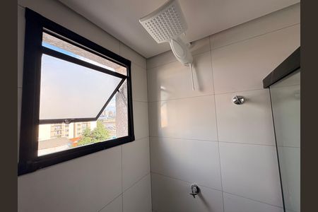 Banheiro de kitnet/studio para alugar com 1 quarto, 20m² em Vila Sao Pedro, Santo André