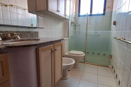 Apartamento para alugar com 161m², 3 quartos e 2 vagas Apartamento para alugar com 161m², 3 quartos e 2 vagasSuíte