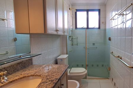 Apartamento para alugar com 161m², 3 quartos e 2 vagas Apartamento para alugar com 161m², 3 quartos e 2 vagasSuíte