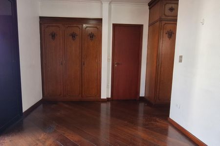 Apartamento para alugar com 161m², 3 quartos e 2 vagas Apartamento para alugar com 161m², 3 quartos e 2 vagasSuíte