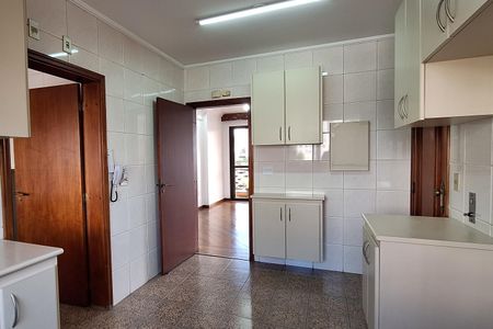 Apartamento para alugar com 161m², 3 quartos e 2 vagas Apartamento para alugar com 161m², 3 quartos e 2 vagasCozinha