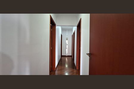 Apartamento para alugar com 161m², 3 quartos e 2 vagas Apartamento para alugar com 161m², 3 quartos e 2 vagasCorredor