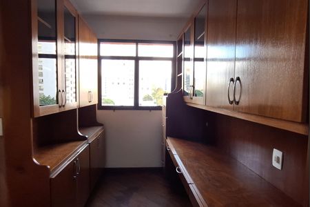 Apartamento para alugar com 161m², 3 quartos e 2 vagas Apartamento para alugar com 161m², 3 quartos e 2 vagasEscritório