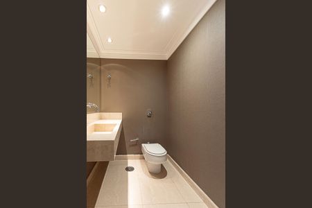 Apartamento à venda com 300m², 4 quartos e 4 vagas Apartamento à venda com 300m², 4 quartos e 4 vagasLavabo