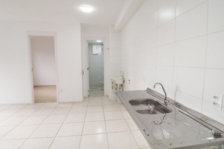 Apartamento para alugar com 40m², 2 quartos e sem vaga Apartamento para alugar com 40m², 2 quartos e sem vagaCozinha e Área de Serviço