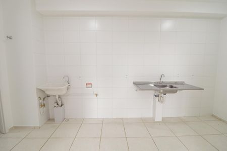 Apartamento para alugar com 40m², 2 quartos e sem vaga Apartamento para alugar com 40m², 2 quartos e sem vagaCozinha e Área de Serviço