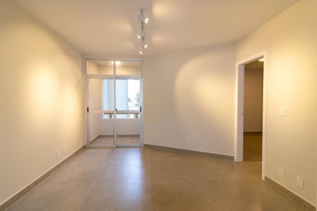 Apartamento à venda com 1 quarto, 50m² em Cambuí, Campinas