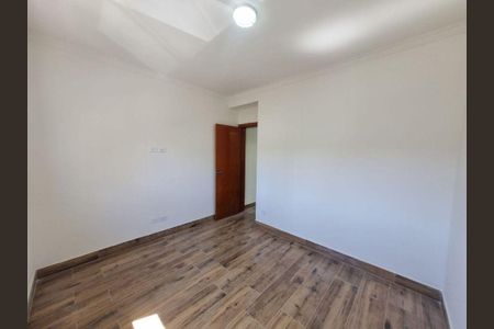 Casa à venda com 3 quartos, 140m² em Vila Bonilha, São Paulo