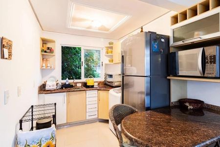 Cozinha de casa para alugar com 4 quartos, 200m² em Agronômica, Florianópolis