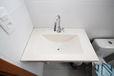 Apartamento para alugar com 45m², 2 quartos e 1 vaga Apartamento para alugar com 45m², 2 quartos e 1 vagaBanheiro