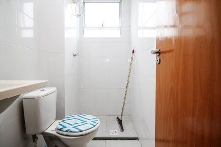 Apartamento para alugar com 45m², 2 quartos e 1 vaga Apartamento para alugar com 45m², 2 quartos e 1 vagaBanheiro