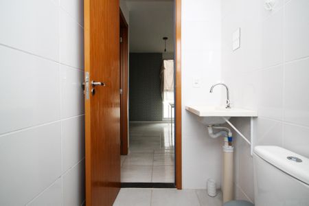 Apartamento para alugar com 45m², 2 quartos e 1 vaga Apartamento para alugar com 45m², 2 quartos e 1 vagaBanheiro