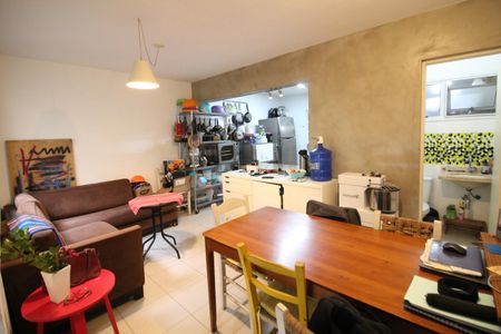 Casa para alugar com 200m², 3 quartos e 2 vagasCozinha
