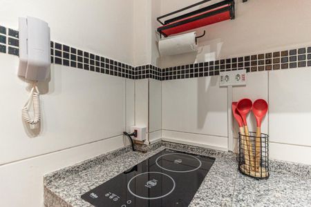 Studio para alugar com 33m², 1 quarto e sem vaga Studio para alugar com 33m², 1 quarto e sem vagaCozinha
