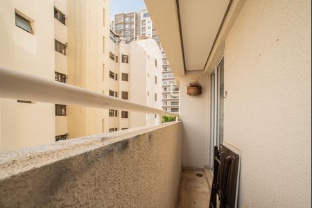 Apartamento à venda com 56m², 2 quartos e 1 vaga Apartamento à venda com 56m², 2 quartos e 1 vagaVaranda